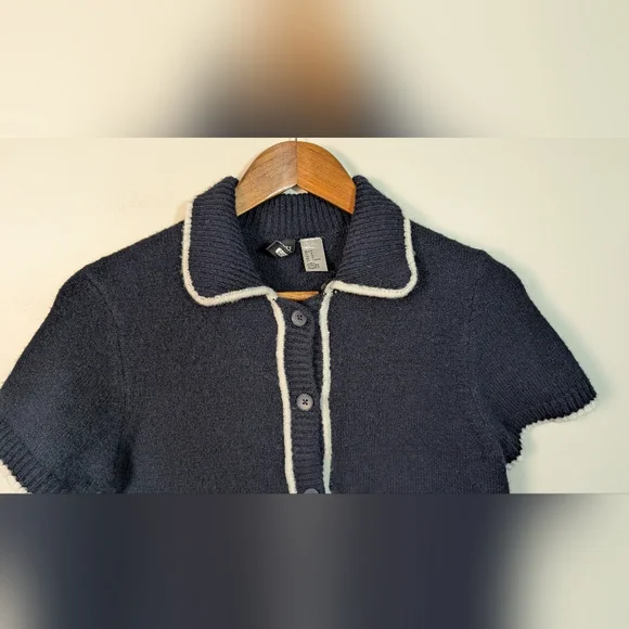 H&M Divided Knitwear Dark Navy Blue Collar Short Sleeve Cardigan Sweater - Picture 2 of 6
